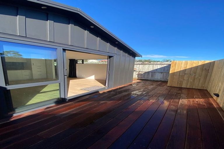 Photo of property in 39 Devonshire Road, Miramar, Wellington, 6022