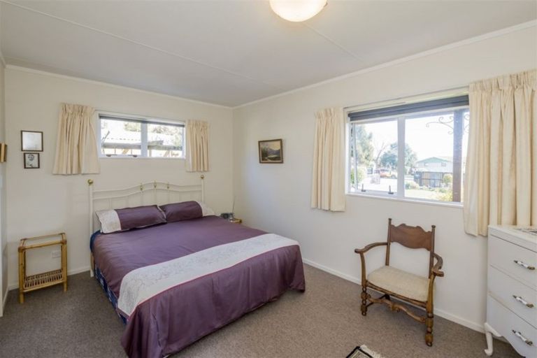 Photo of property in 170 Tiro Tiro Road, Levin, 5510