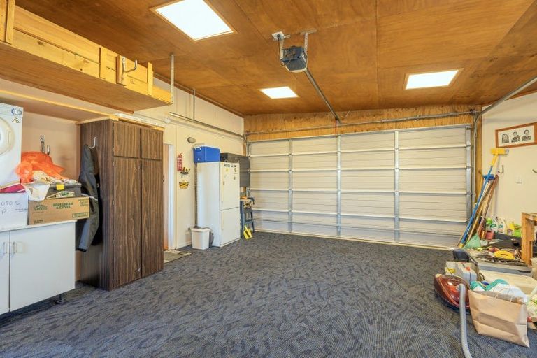 Photo of property in 10 Oyster Drive, Cooks Beach, Whitianga, 3591