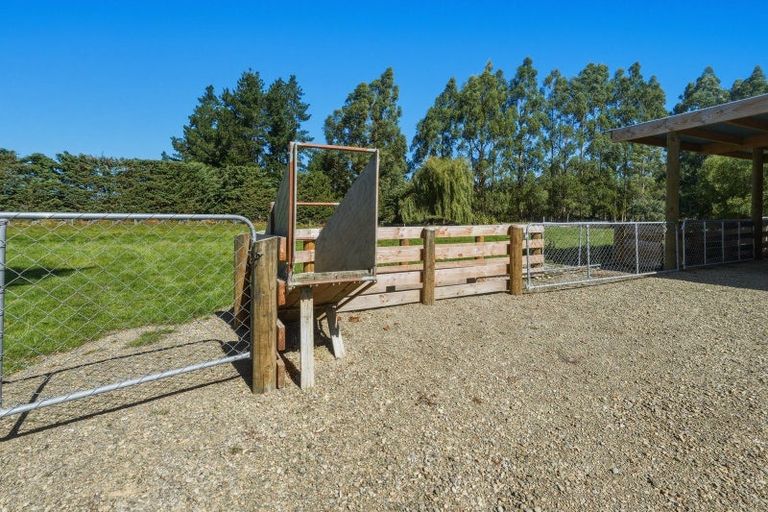 Photo of property in 51 Station Road, Loburn, Rangiora, 7472
