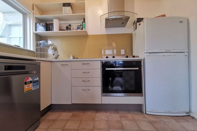 Photo of property in 19 George Street, Thorndon, Wellington, 6011