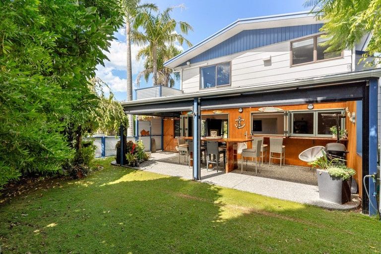 Photo of property in 101 Bruce Wallace Place, Whangamata, 3620