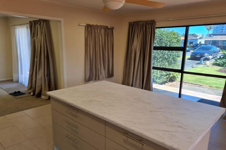 Photo of property in 12 Riverside Road, Orewa, 0931