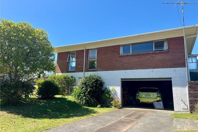 Photo of property in 10 Ridgeway Road, Pukekohe, 2120