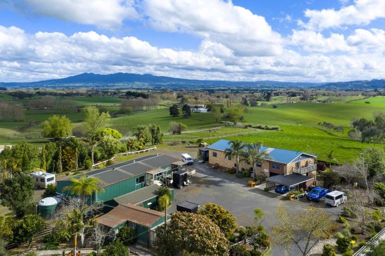Photo of property in 802 Tuhikaramea Road, Ngahinapouri, Hamilton, 3290