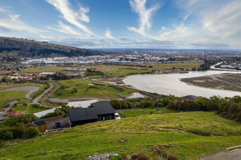 Photo of property in 134 Cannon Hill Crescent, Mount Pleasant, Christchurch, 8081