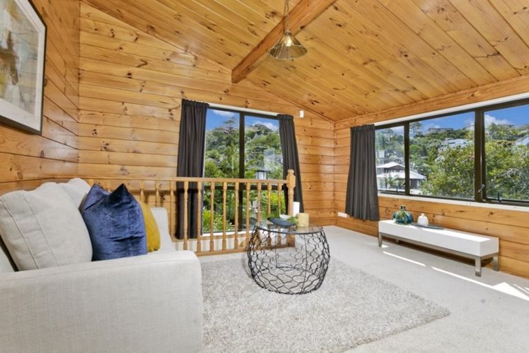 Photo of property in 24 Penguin Drive, Murrays Bay, Auckland, 0630