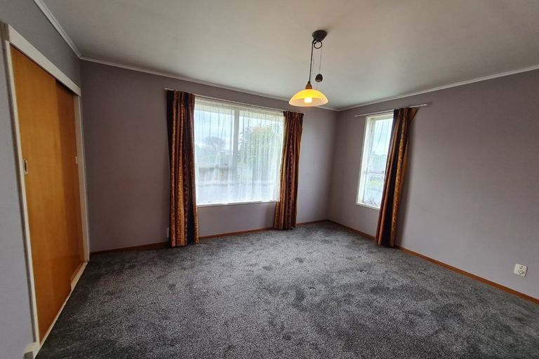 Photo of property in 18 Medina Crescent, Parklands, Christchurch, 8083