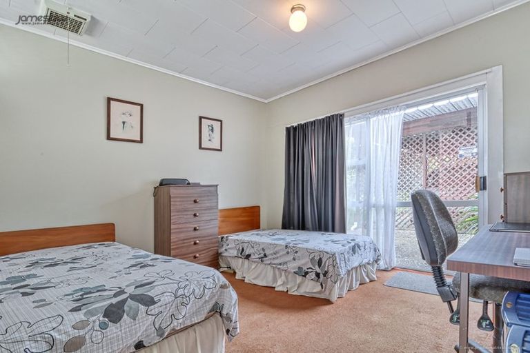 Photo of property in 182 Bucklands Beach Road, Bucklands Beach, Auckland, 2012