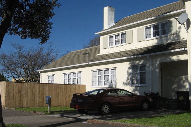 Photo of property in 328 College Street, West End, Palmerston North, 4410