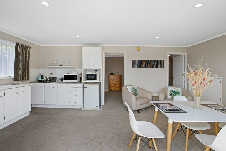 Photo of property in 12 Penguin Street, Leigh, 0985