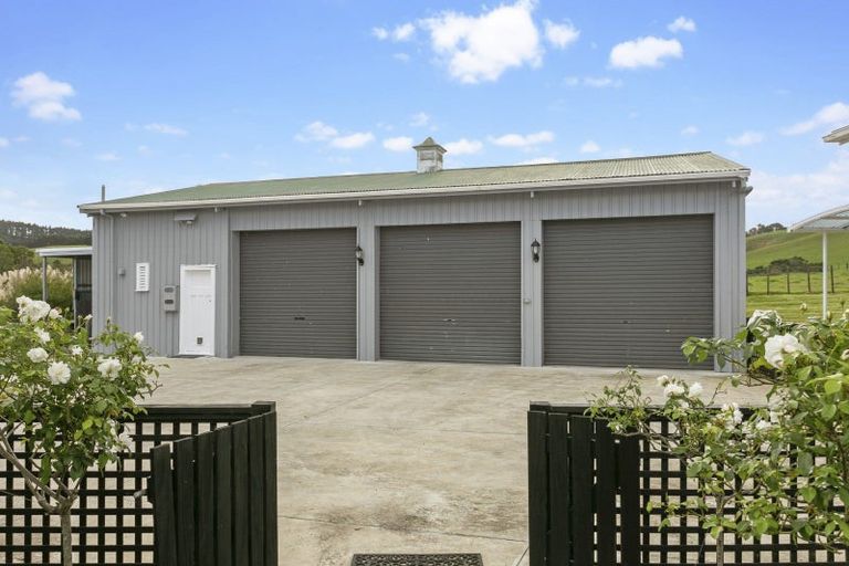 Photo of property in 490 North Road, Clevedon, Papakura, 2582
