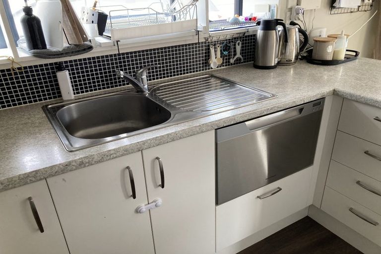 Photo of property in 43a Richards Avenue, Papanui, Christchurch, 8053