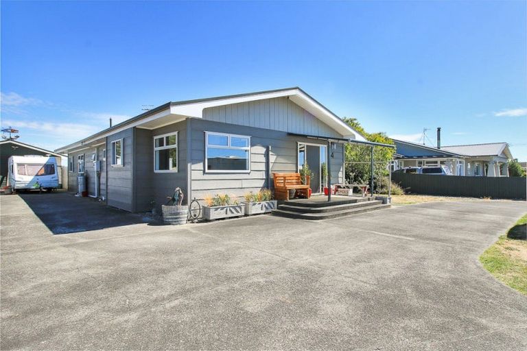 Photo of property in 44 Seabury Avenue, Foxton Beach, Foxton, 4815