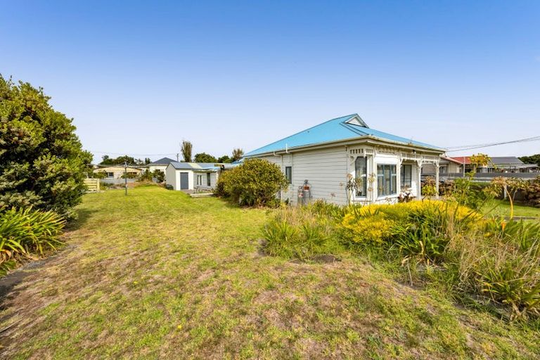 Photo of property in 11 Suffolk Street, Patea, 4520