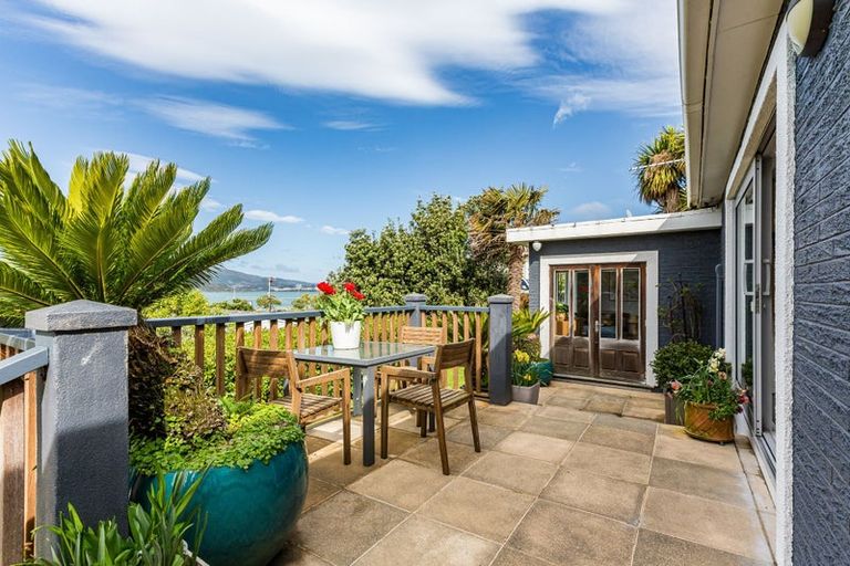 Photo of property in 140 Main Road, Titahi Bay, Porirua, 5022