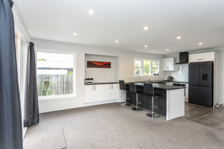 Photo of property in 23 Lochee Road, Upper Riccarton, Christchurch, 8041