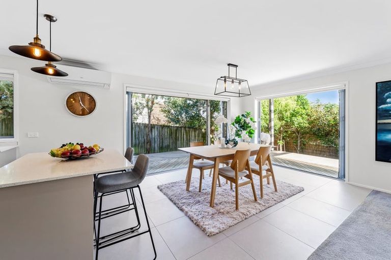 Photo of property in 114a Stanmore Bay Road, Stanmore Bay, Whangaparaoa, 0932