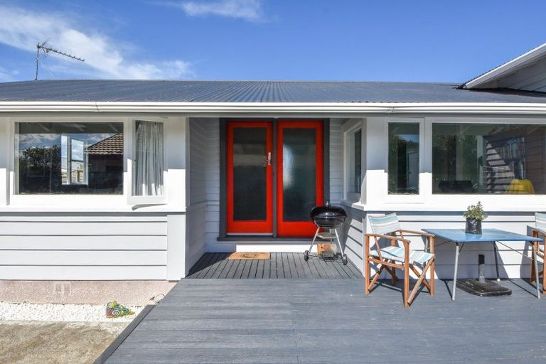 Photo of property in 18a Fisher Place, Carterton, 5713