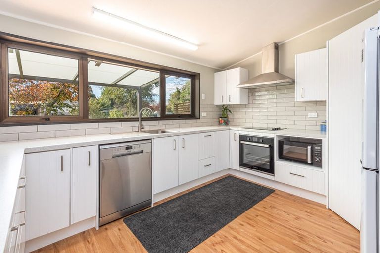 Photo of property in 7 Harewood Road, Oxford, 7430