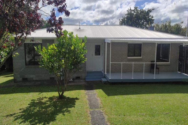 Photo of property in 26 Millbrook Road, Henderson, Auckland, 0612