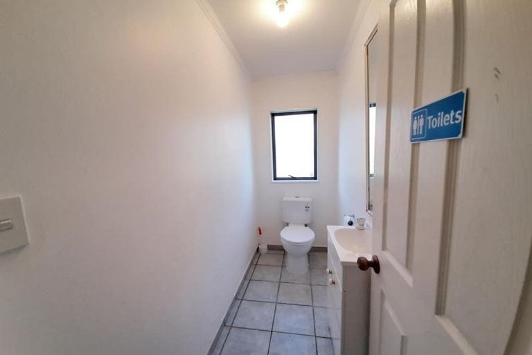 Photo of property in 93 Bushlands Park Drive, Albany, Auckland, 0632