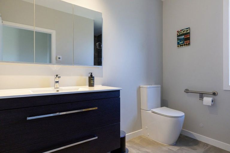 Photo of property in 6 Sorrento Drive, Rangatira Park, Taupo, 3330