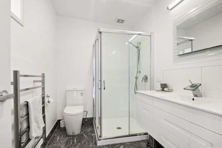 Photo of property in 17 Onepu Lane, Manly, Whangaparaoa, 0930