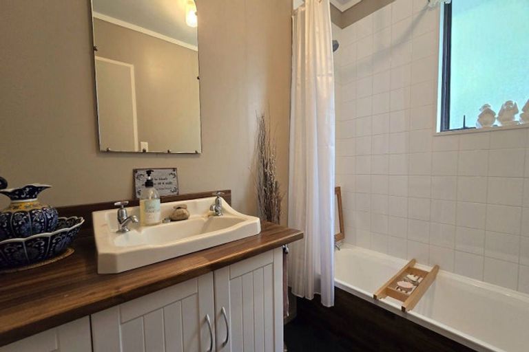 Photo of property in 13 Aroha View Avenue, Te Aroha, 3320