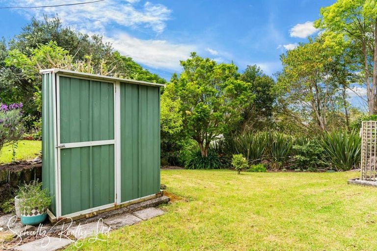 Photo of property in 15 Bickerstaffe Road, Maungaturoto, 0520