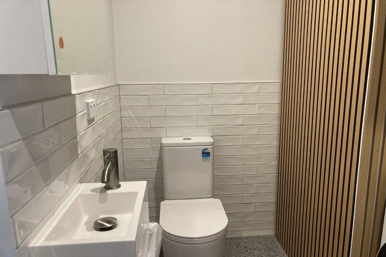 Photo of property in 4/32 Martin Square, Te Aro, Wellington, 6011