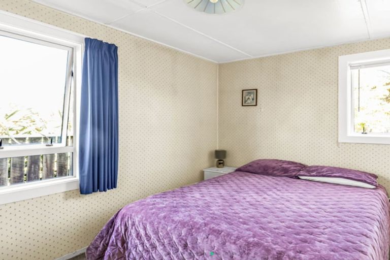 Photo of property in 5 Scanlon Place, Westport, 7825