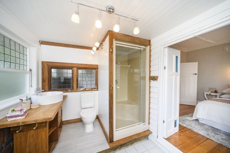 Photo of property in 15 Kowhai Avenue, Takaro, Palmerston North, 4410