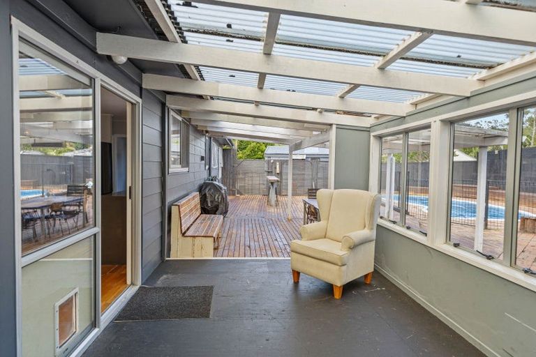 Photo of property in 6 Coey Place, Glen Eden, Auckland, 0602