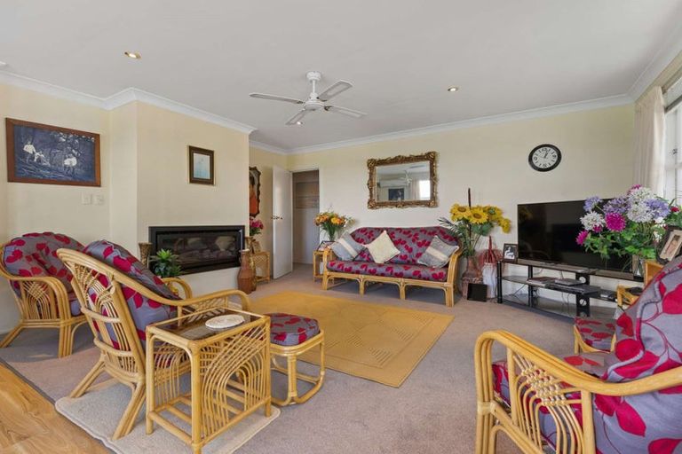 Photo of property in 52 Mallard Drive, Selwyn Heights, Rotorua, 3015