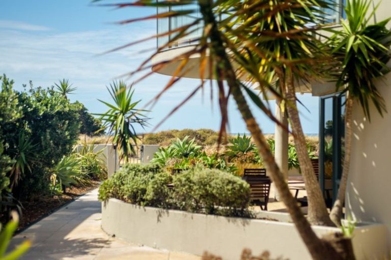 Photo of property in 206/178 Marine Parade, Mount Maunganui, 3116