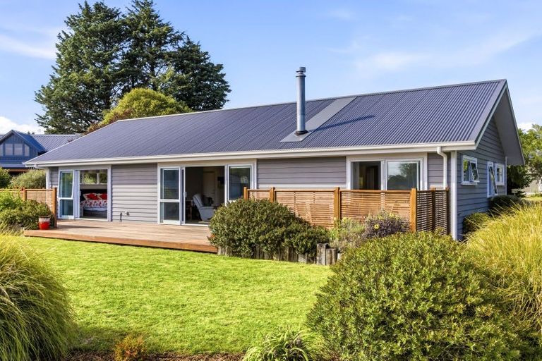 Photo of property in 35 Ngahana Place, Turangi, 3334