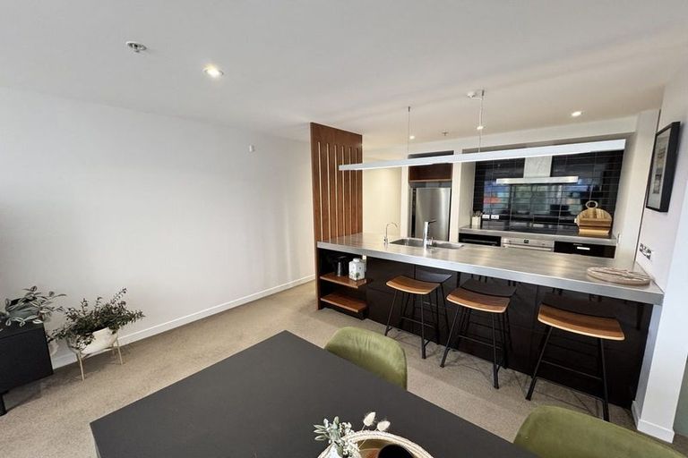Photo of property in Piermont Apartments, 2b/82 Cable Street, Te Aro, Wellington, 6011