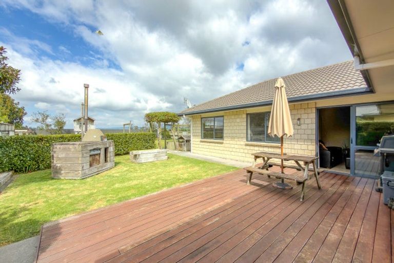 Photo of property in 15 Benner Drive, Ngatea, 3503