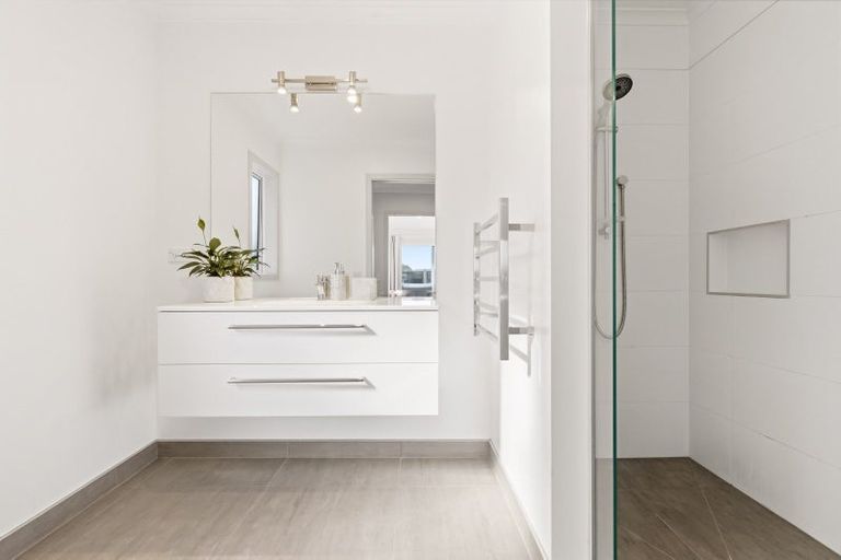 Photo of property in 35 Ngahana Place, Turangi, 3334