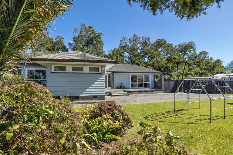 Photo of property in 16 Miro Street, Inglewood, 4330