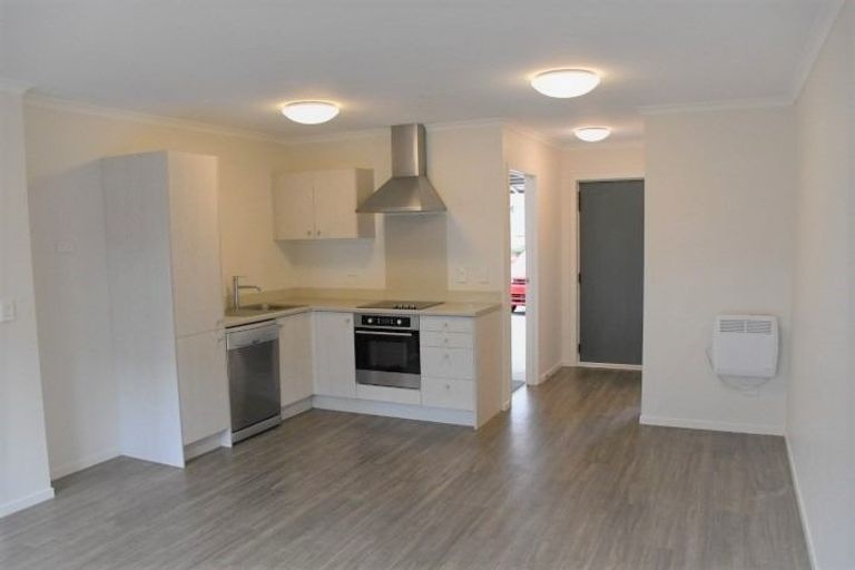 Photo of property in 4 Chiefs Court, Hamilton East, Hamilton, 3216