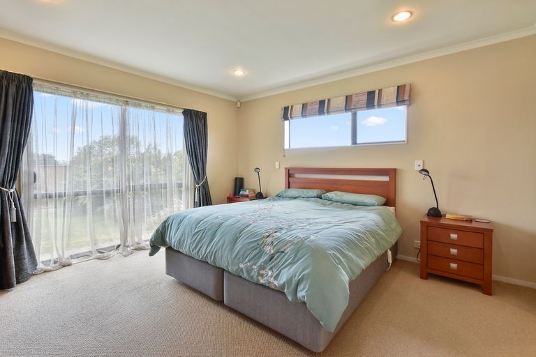 Photo of property in 19 Fergy Crescent, Wattle Downs, Auckland, 2103