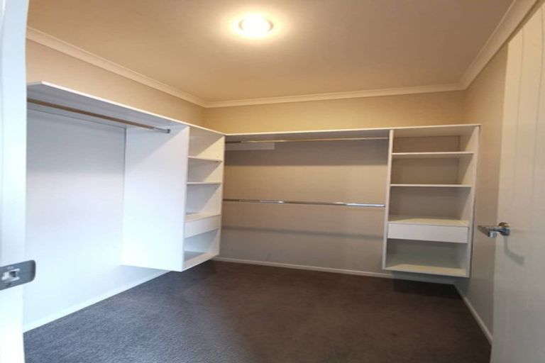 Photo of property in 19 Hornbill Drive, Fairview Heights, Auckland, 0632