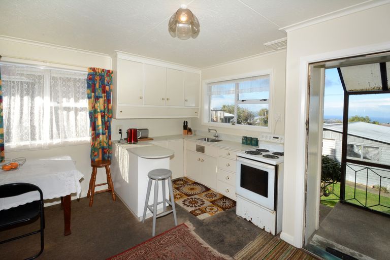 Photo of property in 16 Stephen Street, Halfway Bush, Dunedin, 9010