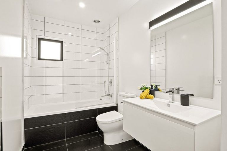 Photo of property in 72 Risinghurst Terrace, Lower Shotover, Queenstown, 9304