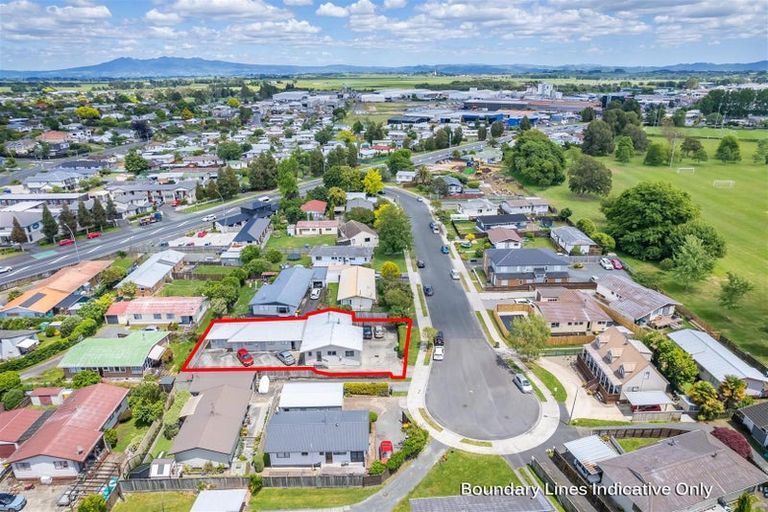 Photo of property in 12 Crescent Court, Melville, Hamilton, 3206