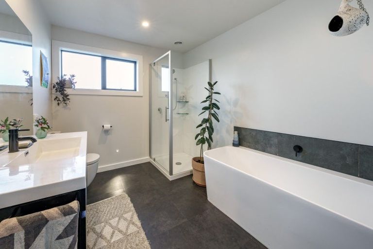 Photo of property in 23 Teal Place, Lake Hawea, Wanaka, 9382