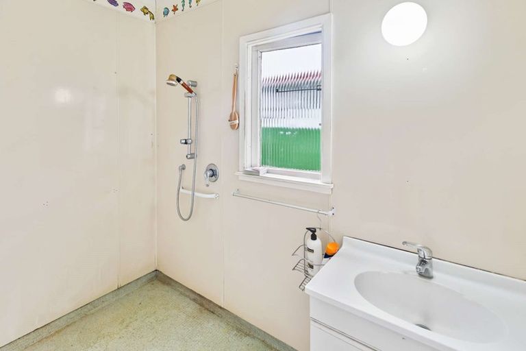 Photo of property in 40 Hood Street, Castlecliff, Whanganui, 4501