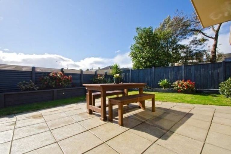 Photo of property in 10 Terrace Avenue, Mount Maunganui, 3116